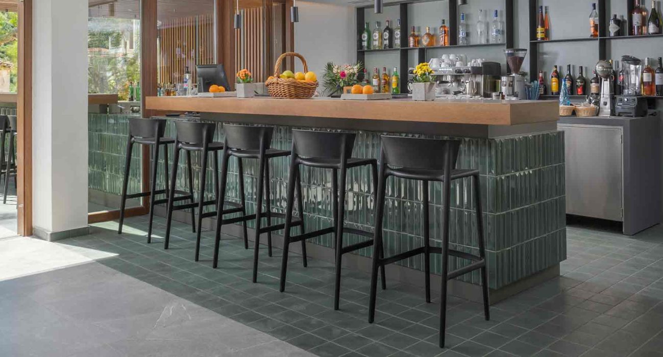 Vondom Africa Bar/Counter Chair