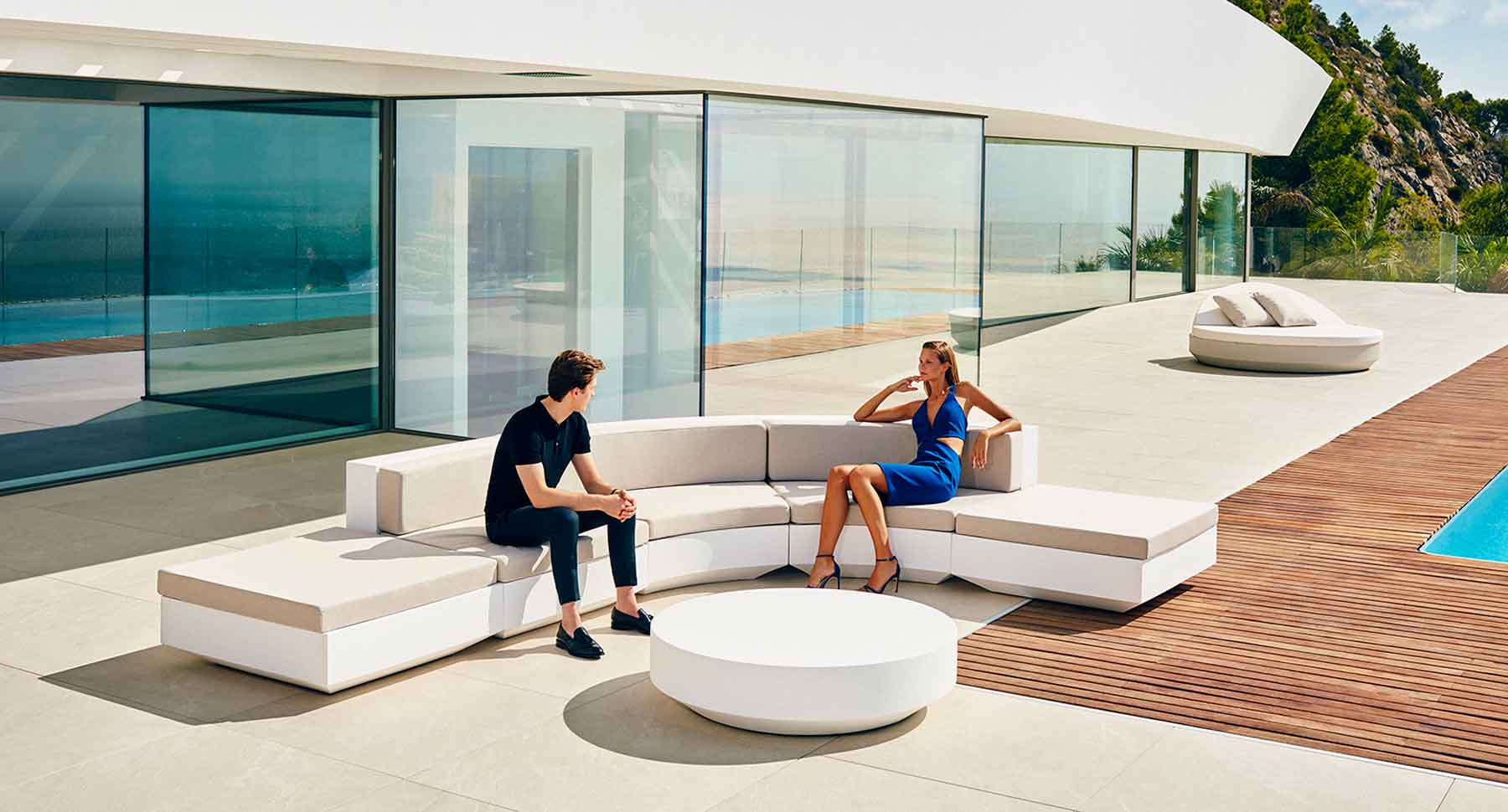 Vondom Vela Round Ottoman