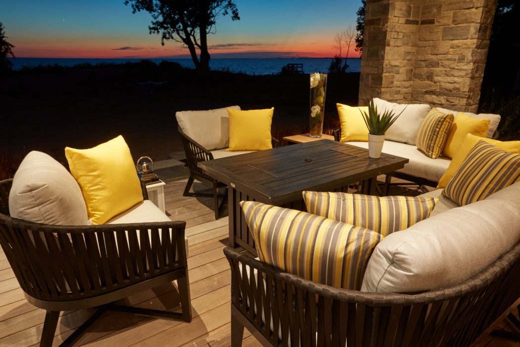 Canvas Aluminum Deep Seating in Black with Black Strapping