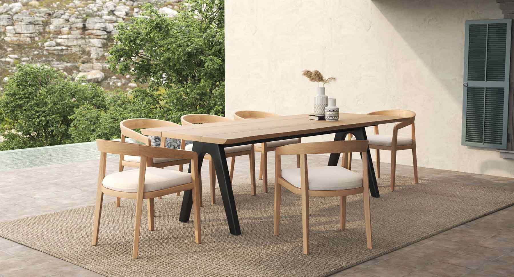 Gera Dining Table