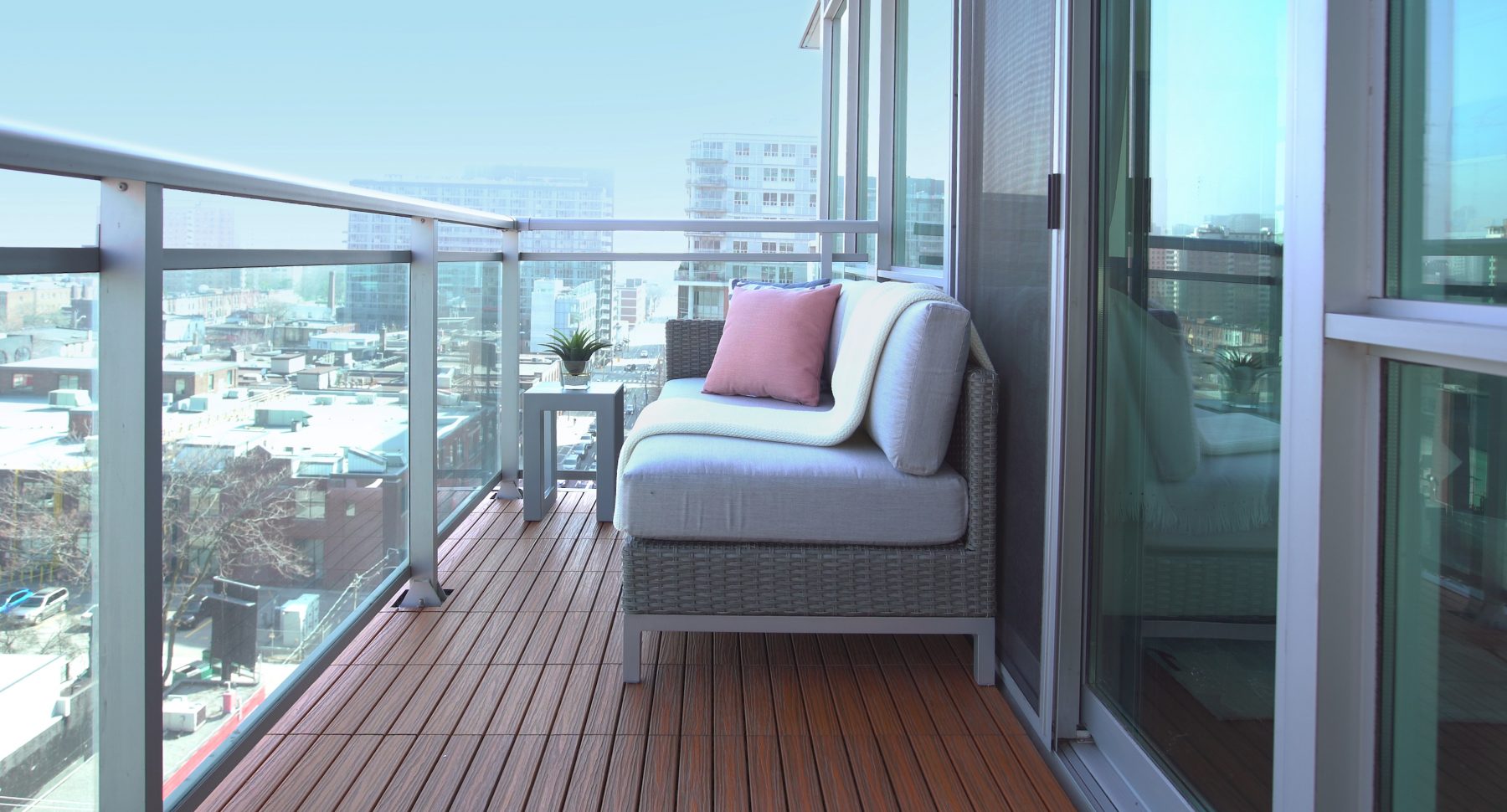Small Space Downtown Balcony Furniture