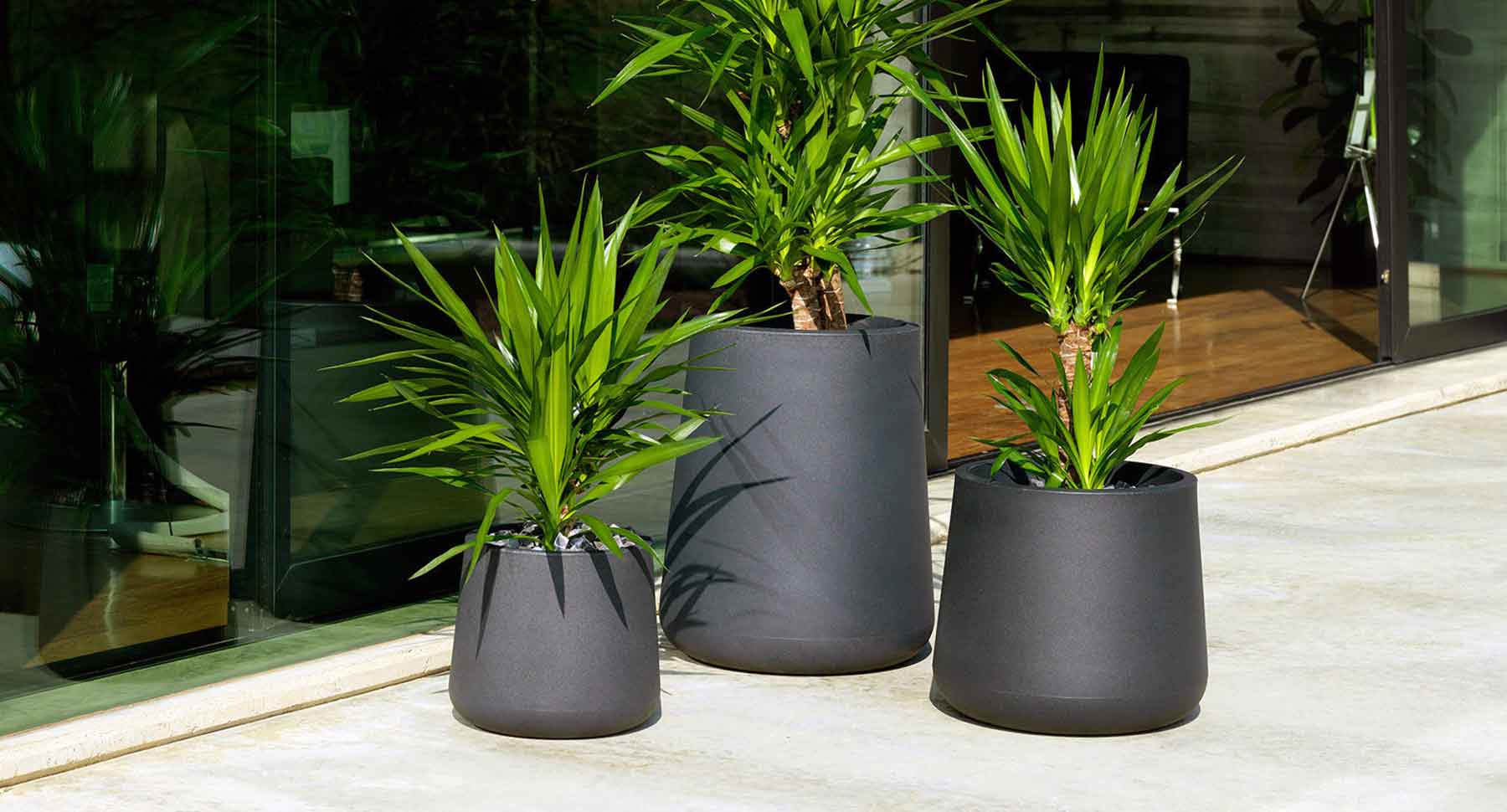 Vondom Ulm Round Planters