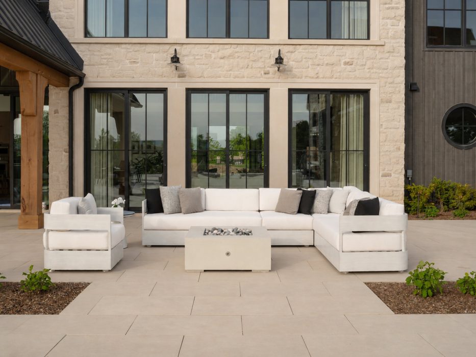 Lanai Sectional in Woodgrain White