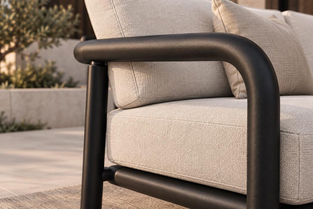 Omni Collection in Black